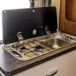 1611070916-gasstel camperbus
