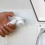 1611071333-handdouche buiten camperbus